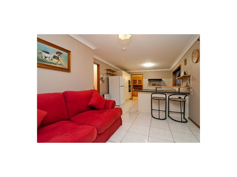 126 Pinelands Rd, Sunnybank Hills QLD 4109