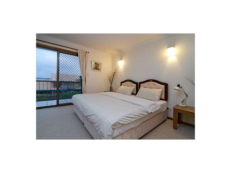 126 Pinelands Rd, Sunnybank Hills QLD 4109