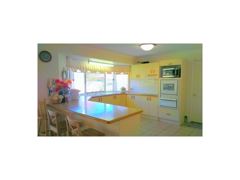 49 Padstow Rd, Eight Mile Plains QLD 4113