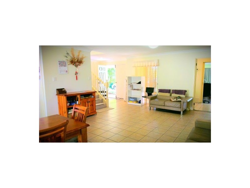 49 Padstow Rd, Eight Mile Plains QLD 4113