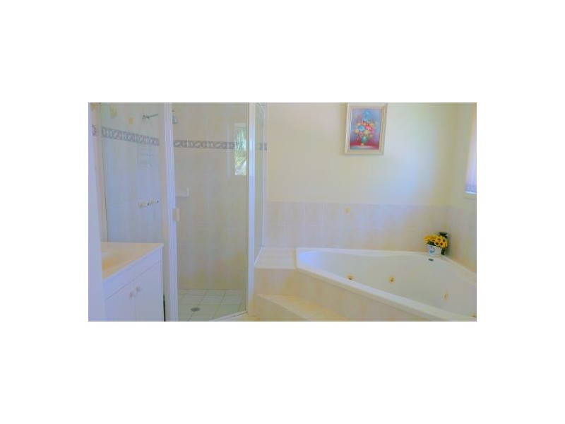 49 Padstow Rd, Eight Mile Plains QLD 4113