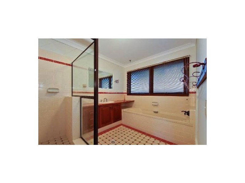 139 Witt Ave, Carrara QLD 4211