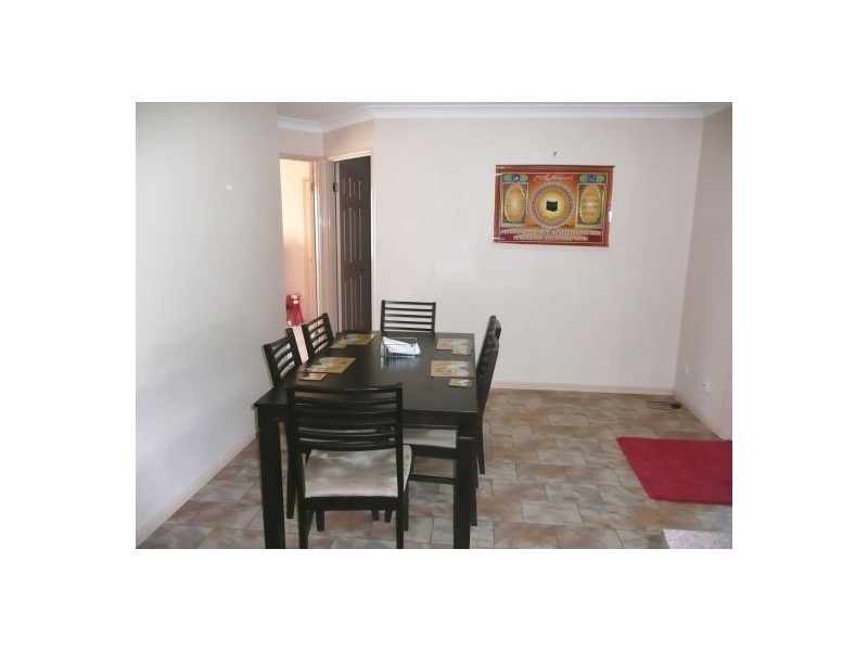 27 Fifth Ave, Marsden QLD 4132