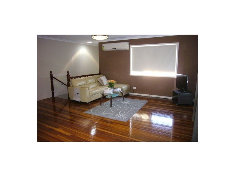 23 Lisbeth St, Springwood QLD 4127