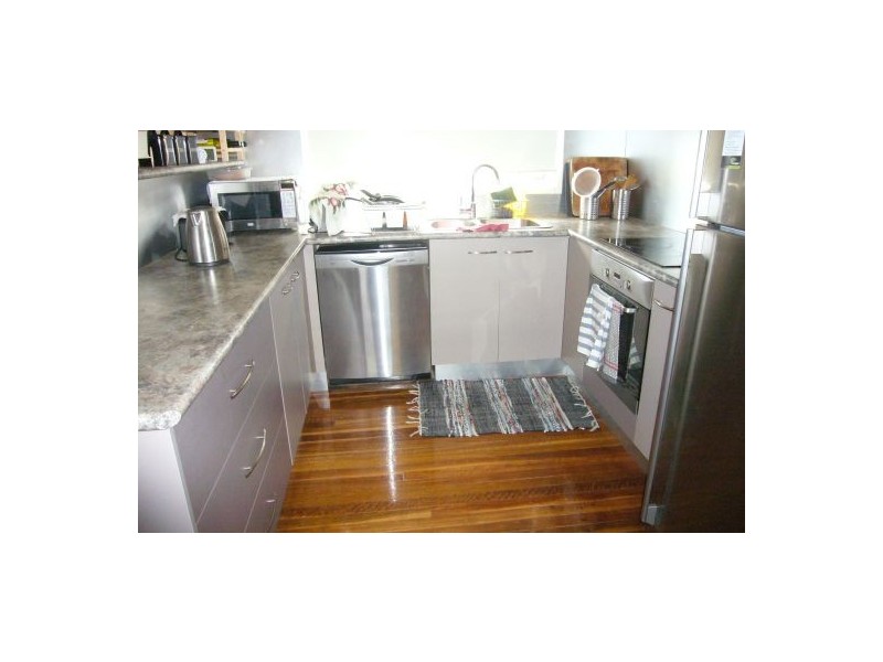 23 Lisbeth St, Springwood QLD 4127