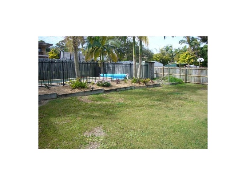 23 Lisbeth St, Springwood QLD 4127