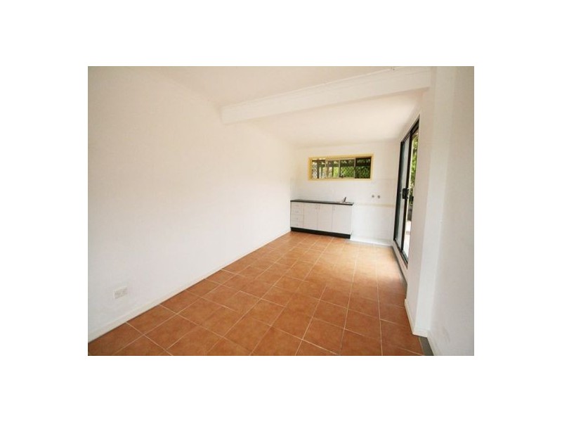 14 Frobisher St, Springwood QLD 4127