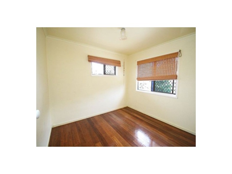 14 Frobisher St, Springwood QLD 4127