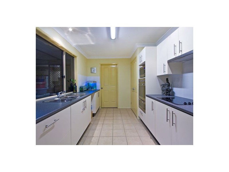 38 Dianella Ct, New Beith QLD 4124