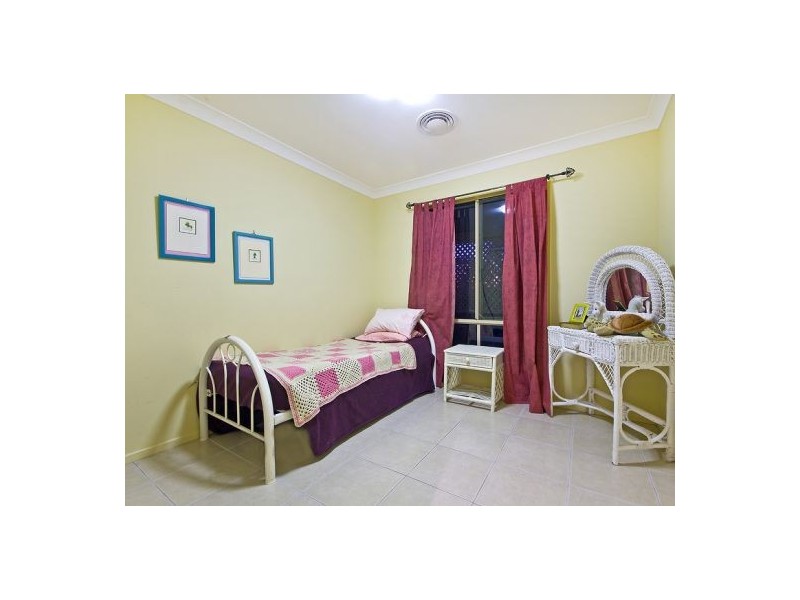 38 Dianella Ct, New Beith QLD 4124