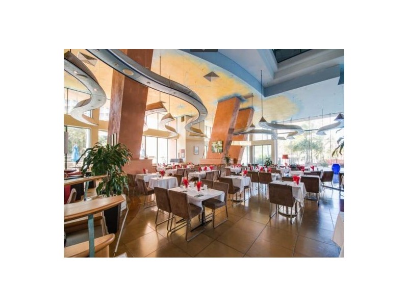 4/5 Palm Av, Surfers Paradise QLD 4217