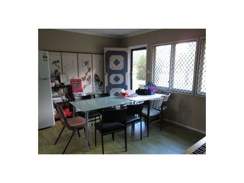 220 Sweets Rd, Pallara QLD 4110