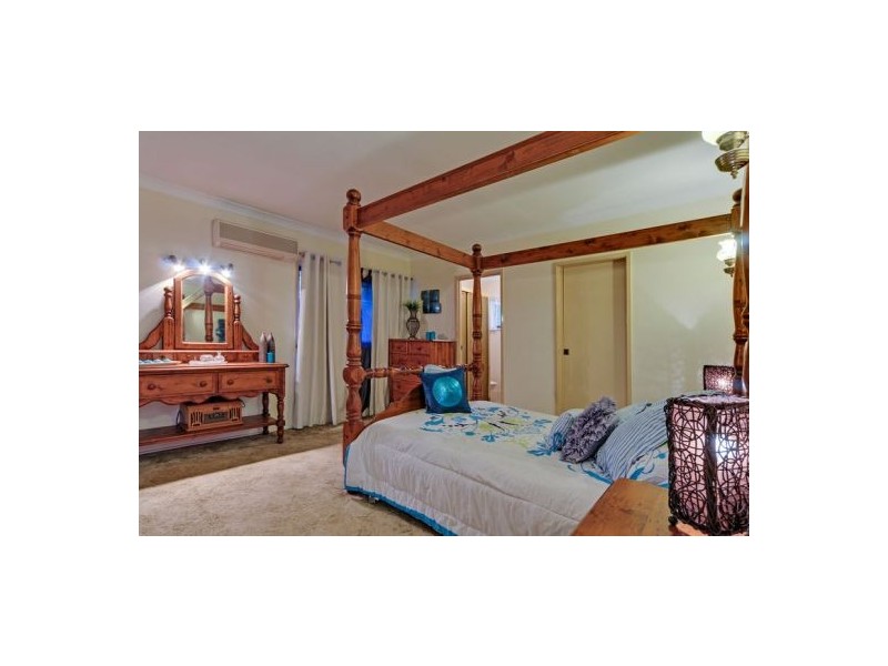 24 Altoft St, Kuraby QLD 4112