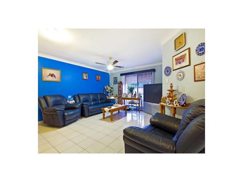 2 Eisenhower St, Stretton QLD 4116
