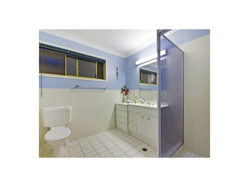 2 Eisenhower St, Stretton QLD 4116