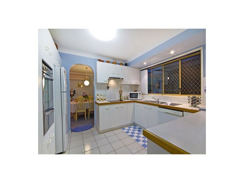 2 Eisenhower St, Stretton QLD 4116
