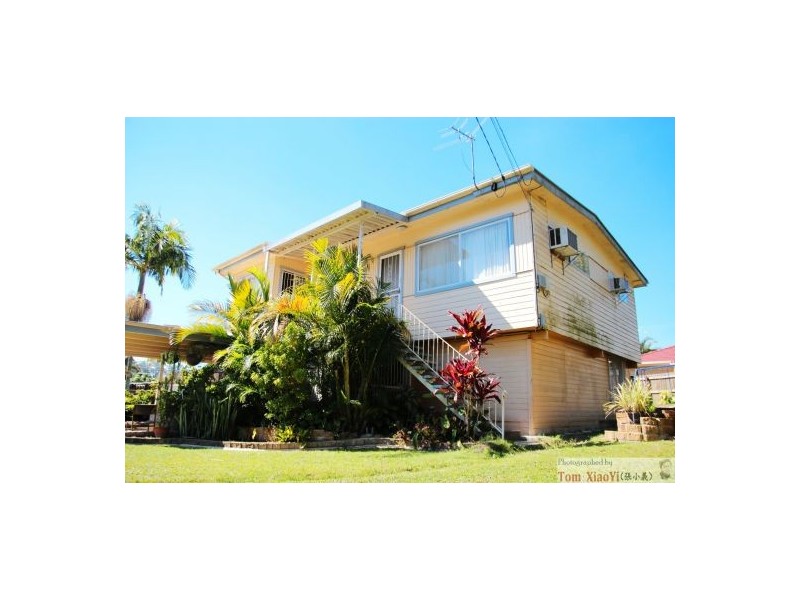 11 Claverton St, Woodridge QLD 4114