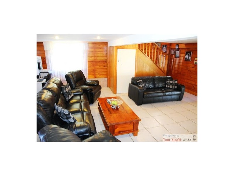 11 Claverton St, Woodridge QLD 4114