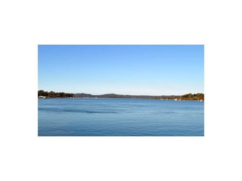 42-44 Charles Terrace, Macleay Island QLD 4184