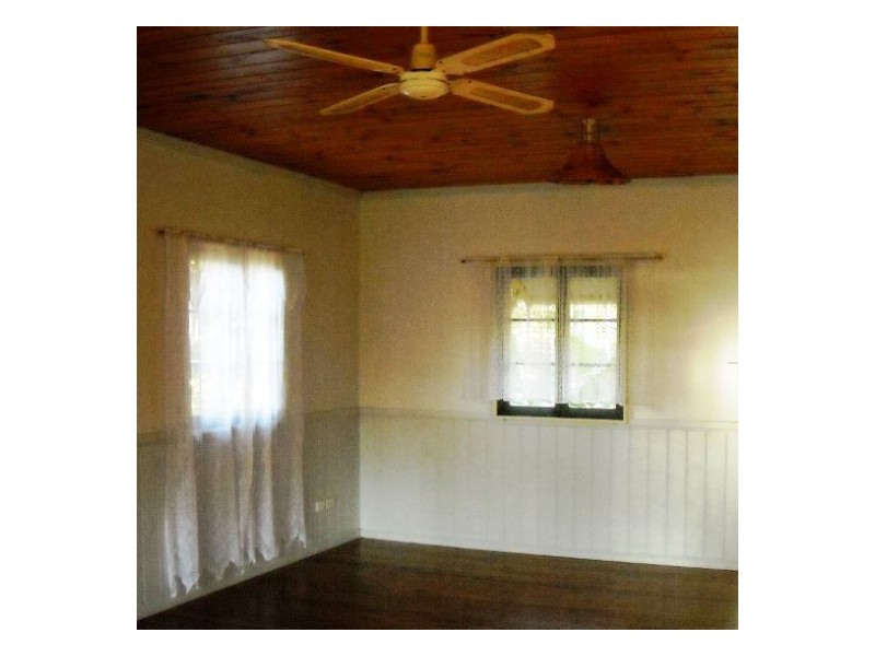 42-44 Charles Terrace, Macleay Island QLD 4184