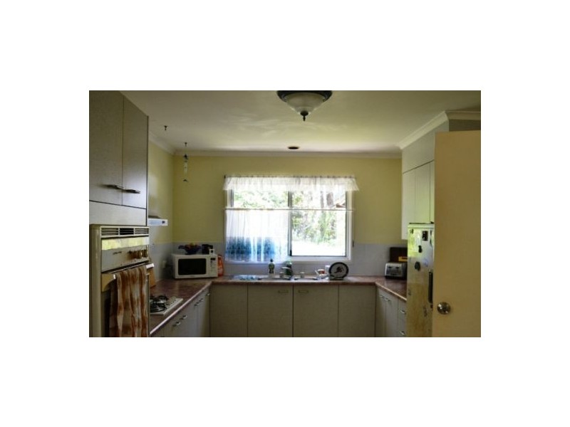 82-84 Charles Terrace, Macleay Island QLD 4184