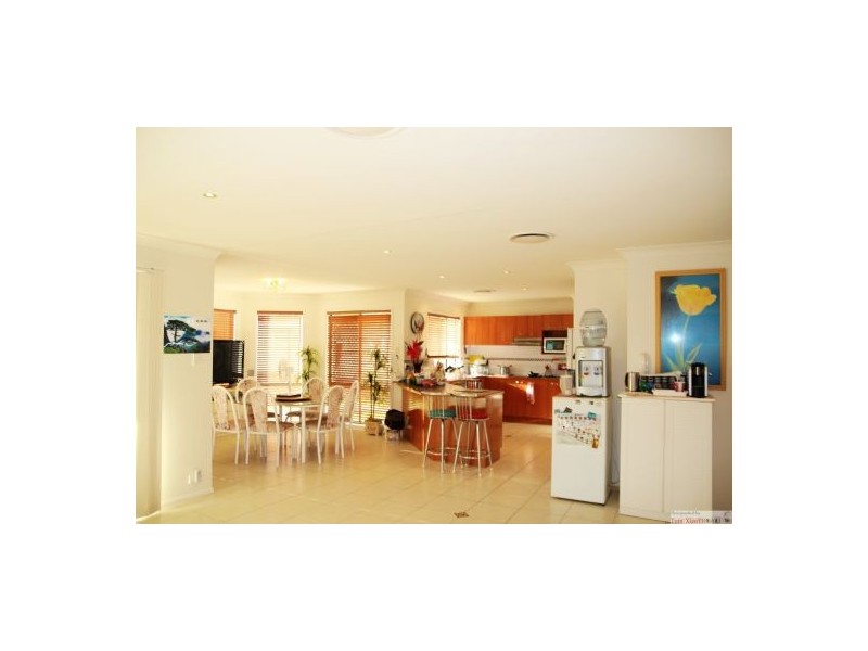 38 The Parkway, Stretton QLD 4116