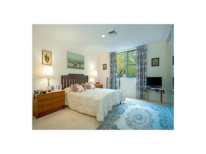 7067 Riverview Crescent, Sanctuary Cove QLD 4212