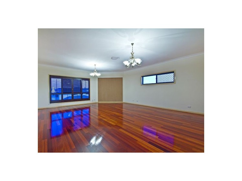 Stretton QLD 4116
