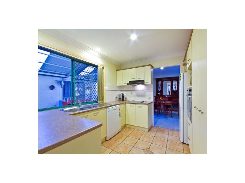 8 Oakvale St, Underwood QLD 4119