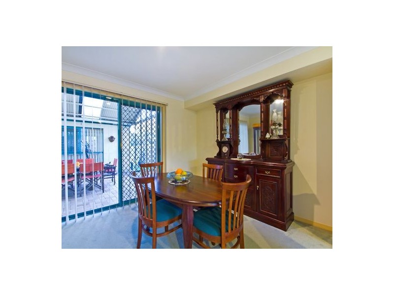 8 Oakvale St, Underwood QLD 4119