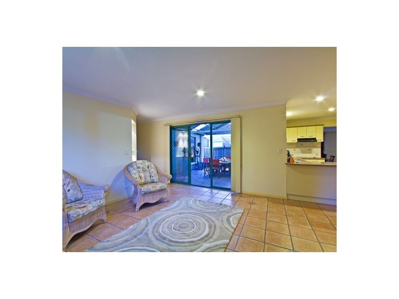 8 Oakvale St, Underwood QLD 4119