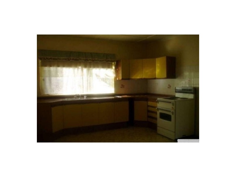 981 Boundary Rd, Coopers Plains QLD 4108