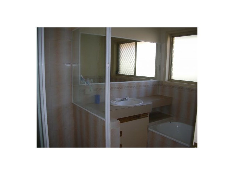 82 Garro St, Sunnybank Hills QLD 4109