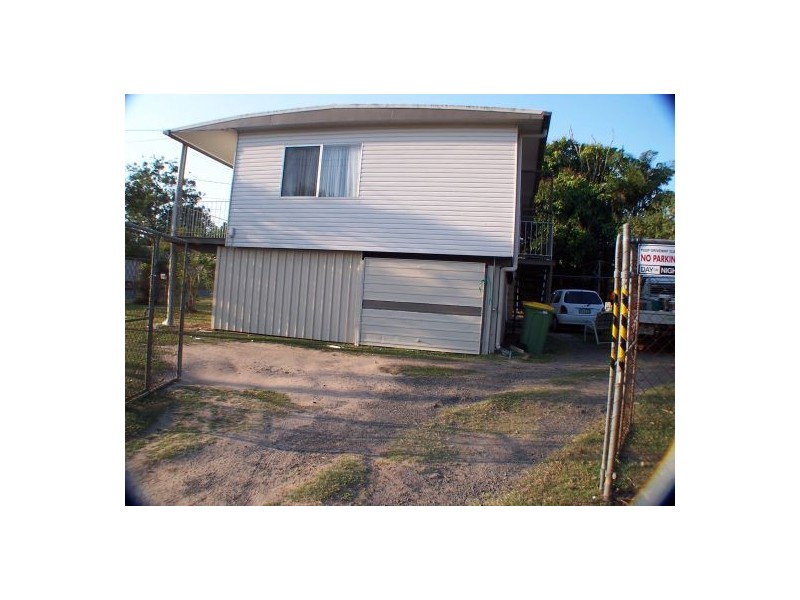 1 Wilde St, Kingston QLD 4114