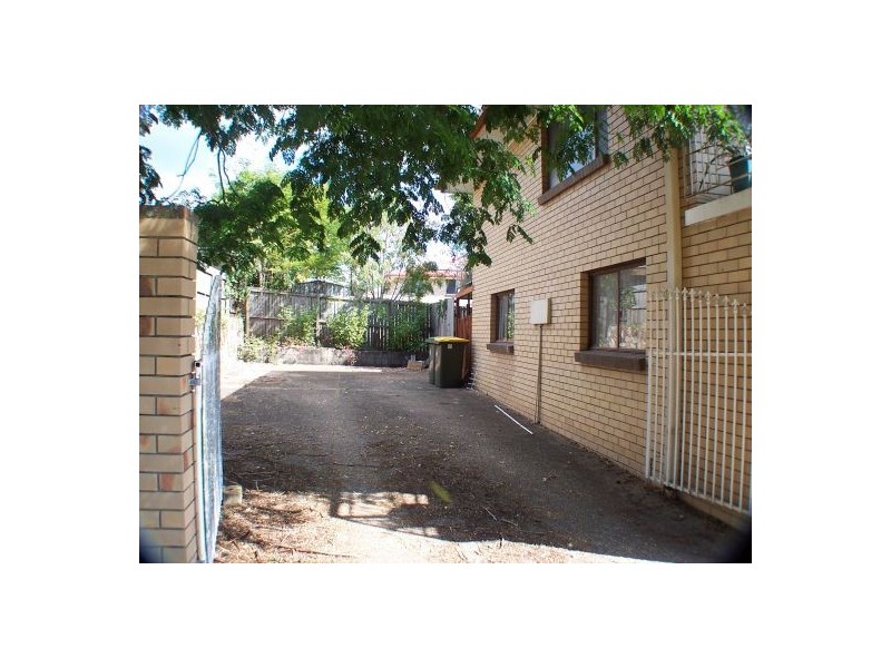 7 Metropole Pl, Robertson QLD 4109