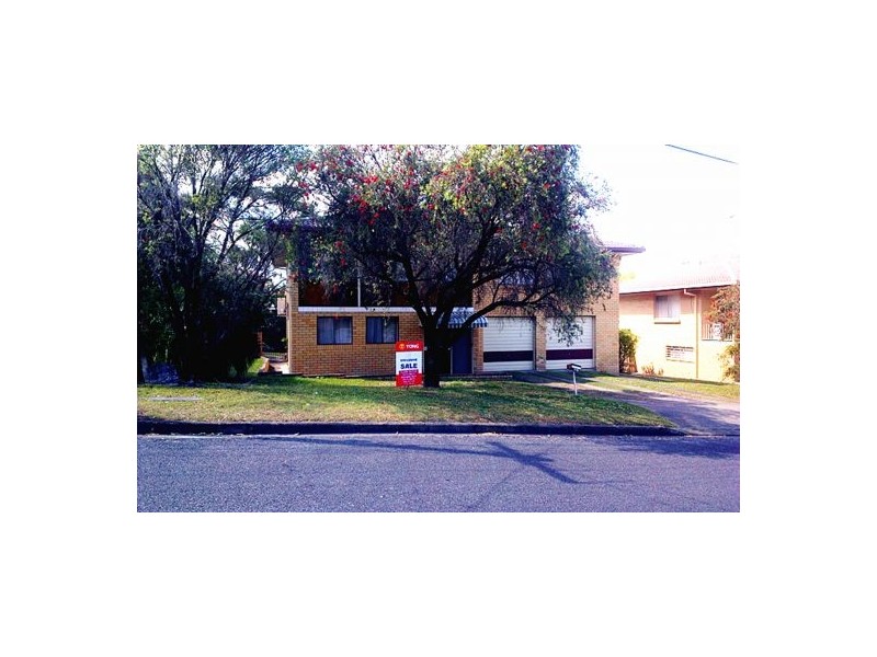 11 Swanfield St, Macgregor QLD 4109