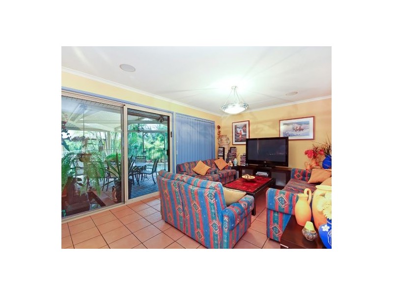 8 Tetratheca Pl, Sunnybank Hills QLD 4109
