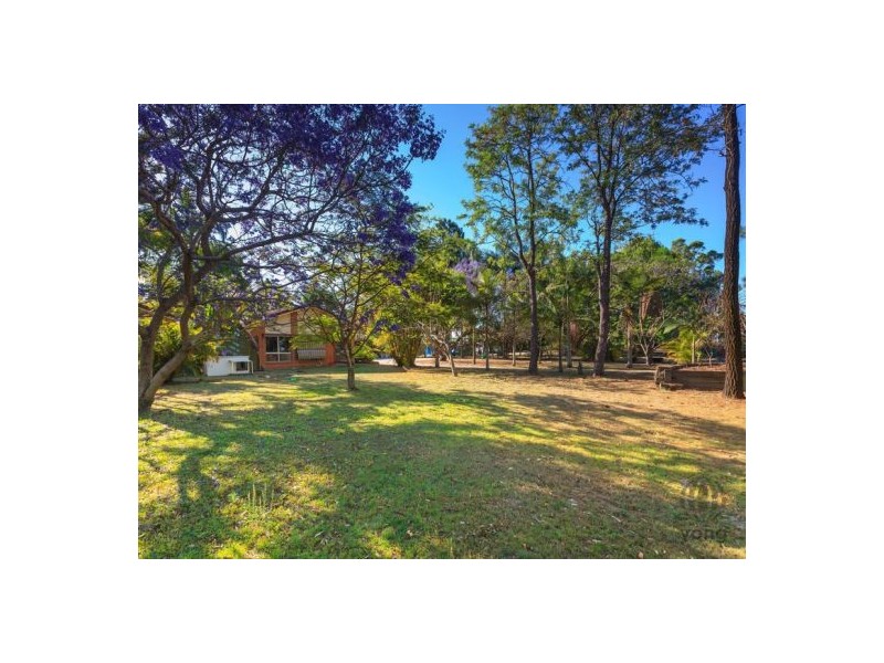 329 Middle Rd, Boronia Heights QLD 4124