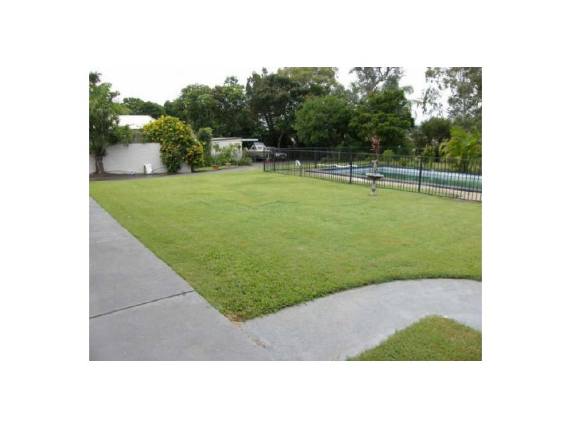 120 Mt Cotton Rd, Capalaba QLD 4157
