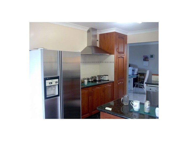120 Mt Cotton Rd, Capalaba QLD 4157