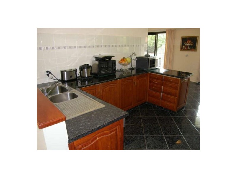 120 Mt Cotton Rd, Capalaba QLD 4157