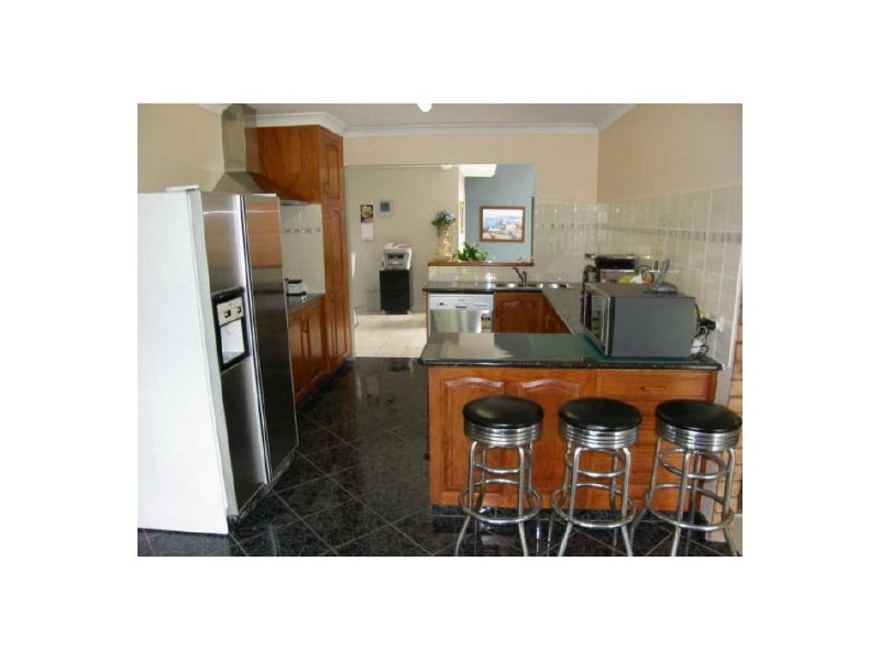 120 Mt Cotton Rd, Capalaba QLD 4157