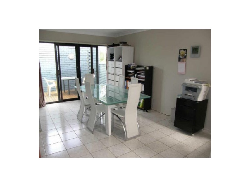 120 Mt Cotton Rd, Capalaba QLD 4157