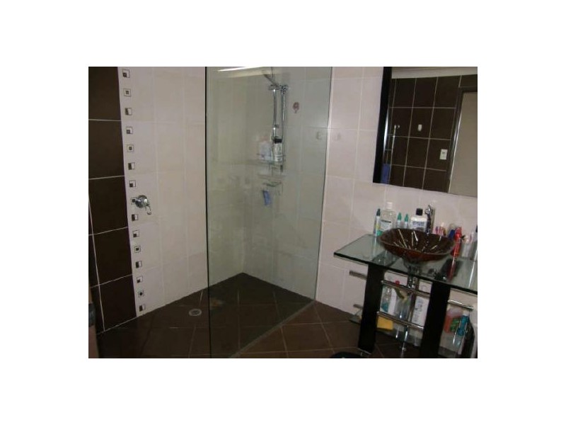 120 Mt Cotton Rd, Capalaba QLD 4157