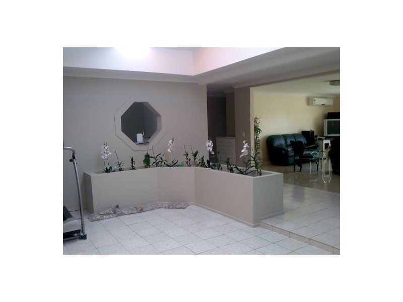 120 Mt Cotton Rd, Capalaba QLD 4157