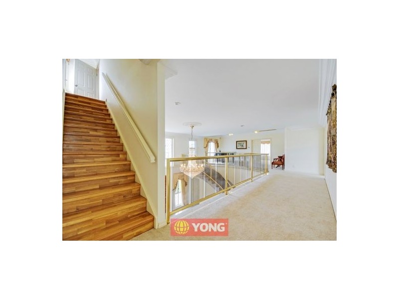 8 Cavallaro St, Robertson QLD 4109