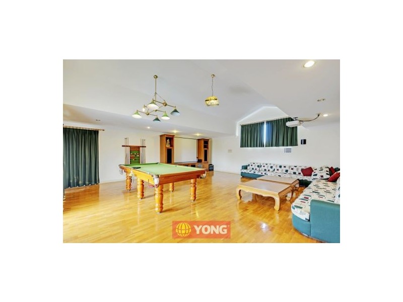 8 Cavallaro St, Robertson QLD 4109