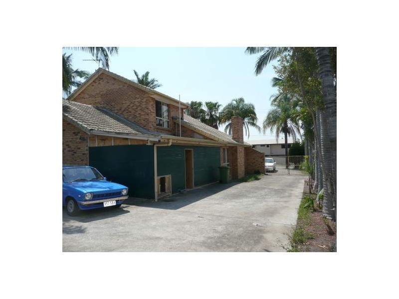 194 Emerald Dr, Regents Park QLD 4118
