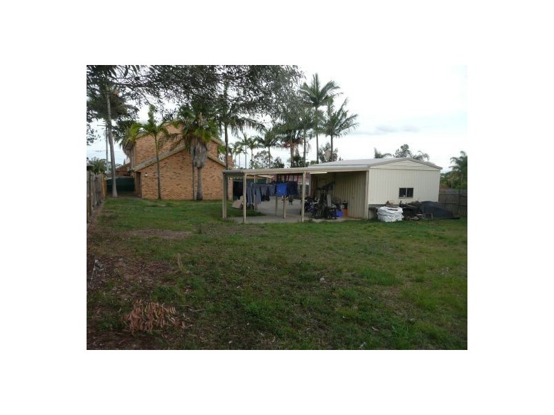 194 Emerald Dr, Regents Park QLD 4118