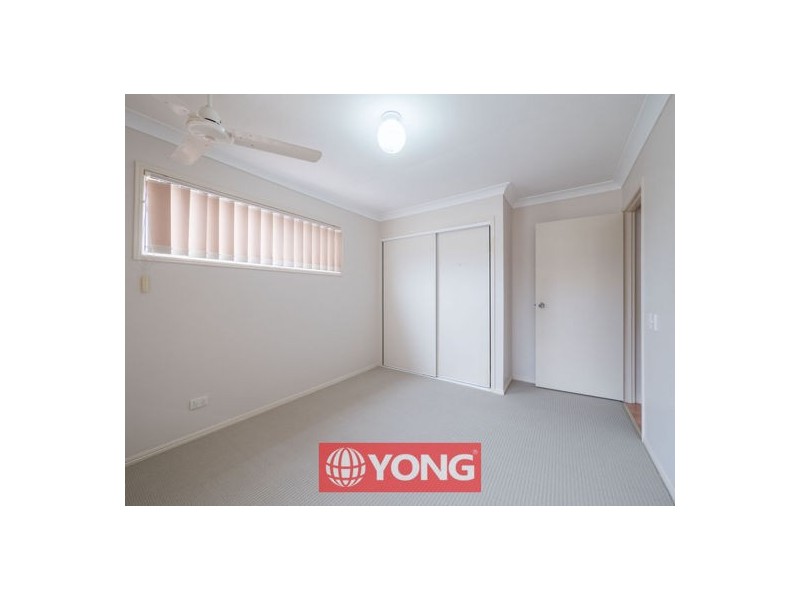 8 Magnolia Grove, Robertson QLD 4109